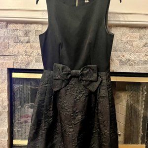 Tahari Bow Front A-line Jaquard Skirt Black Dress- Size 6